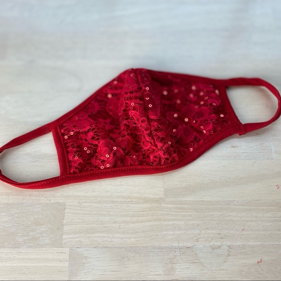 Sequin and Lace Face Mask - Picture 3 of 3